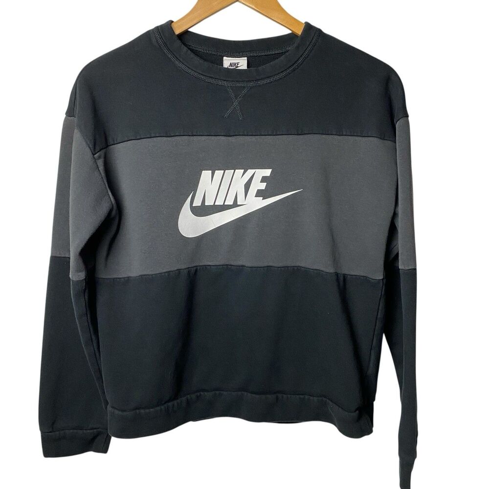 Nike Youth XL Crewneck Sweatshirt Black Gray Colorblock Spellout Fleece Pullover